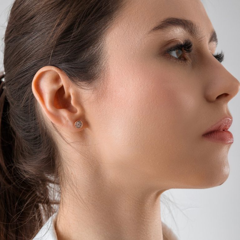 auksiniai auskarai su cirkoniu