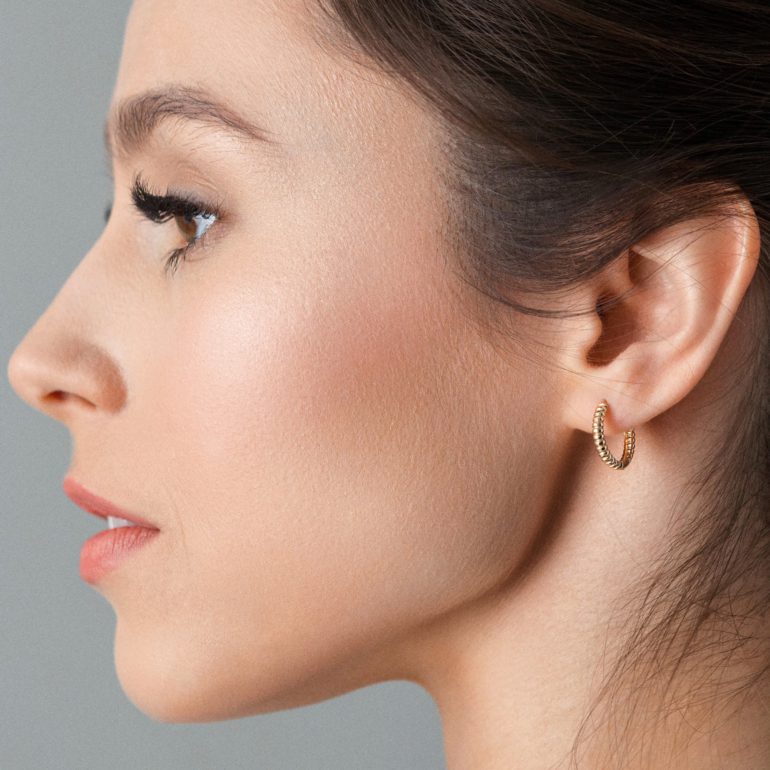 auksiniai auskarai rinkutės