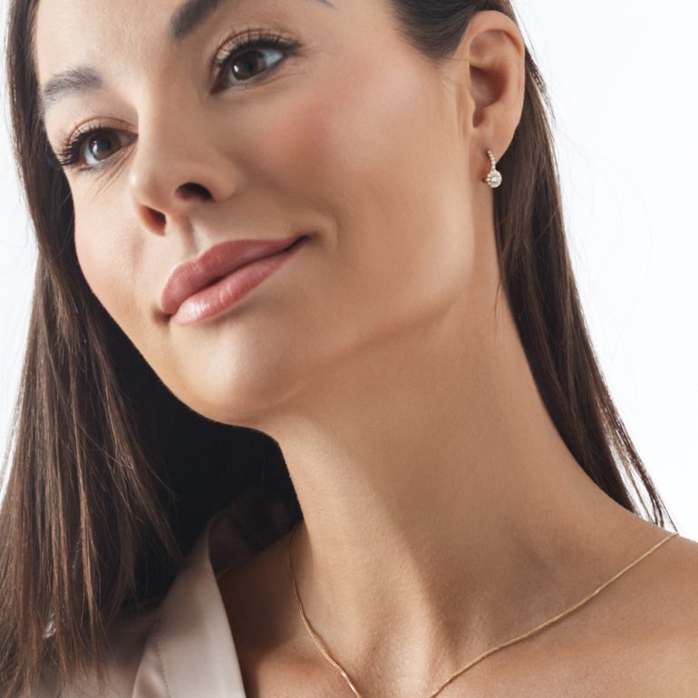 Auksinis pakabukas su cirkoniais - Kelrodė žvaigždė