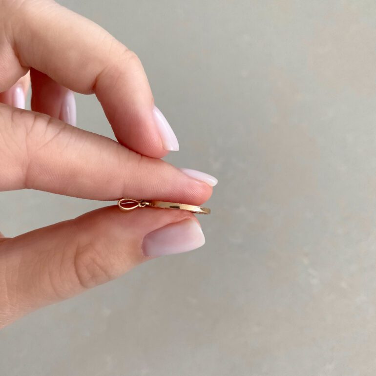 Auksinis pakabukas - kompasas