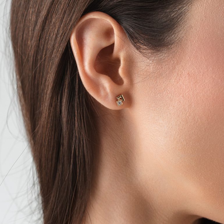 auksiniai auskarai su cirkoniais