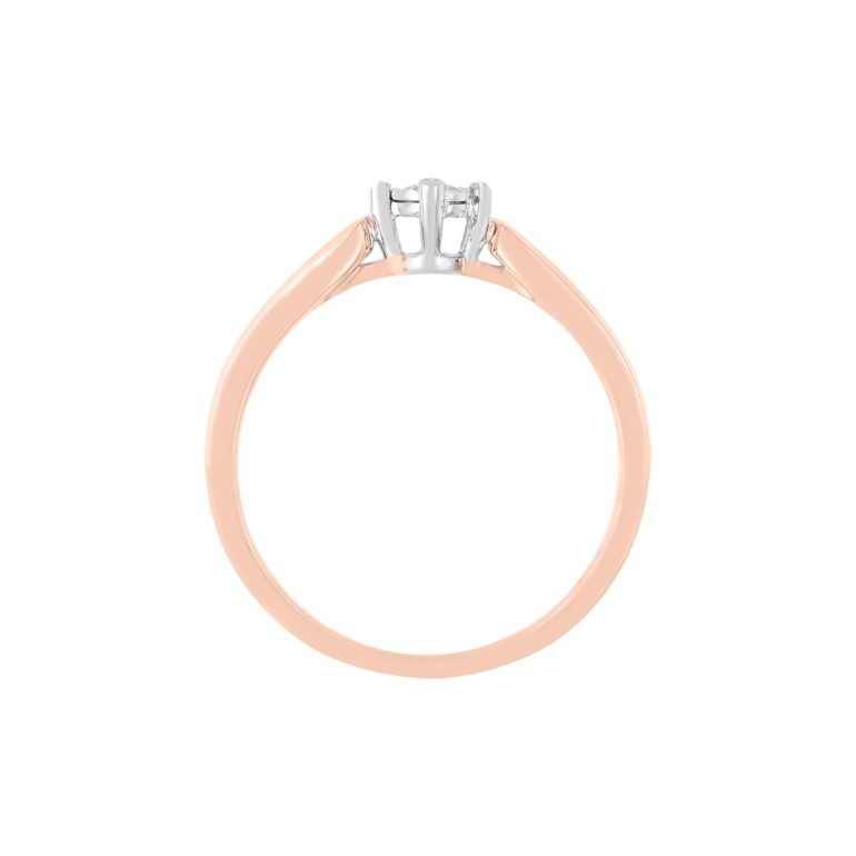 Rose gold ring with diamond