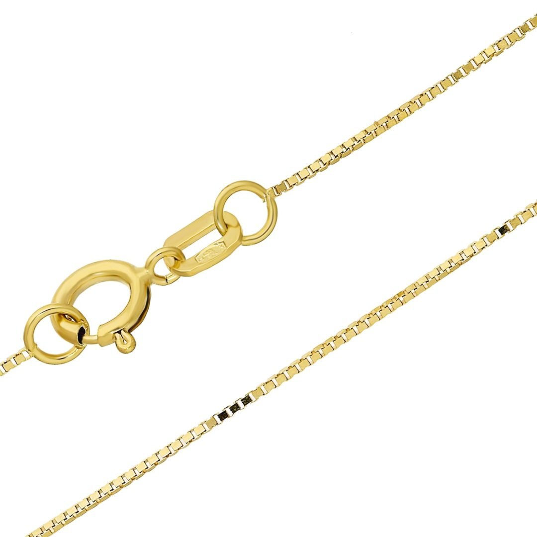 Yellow gold box chain