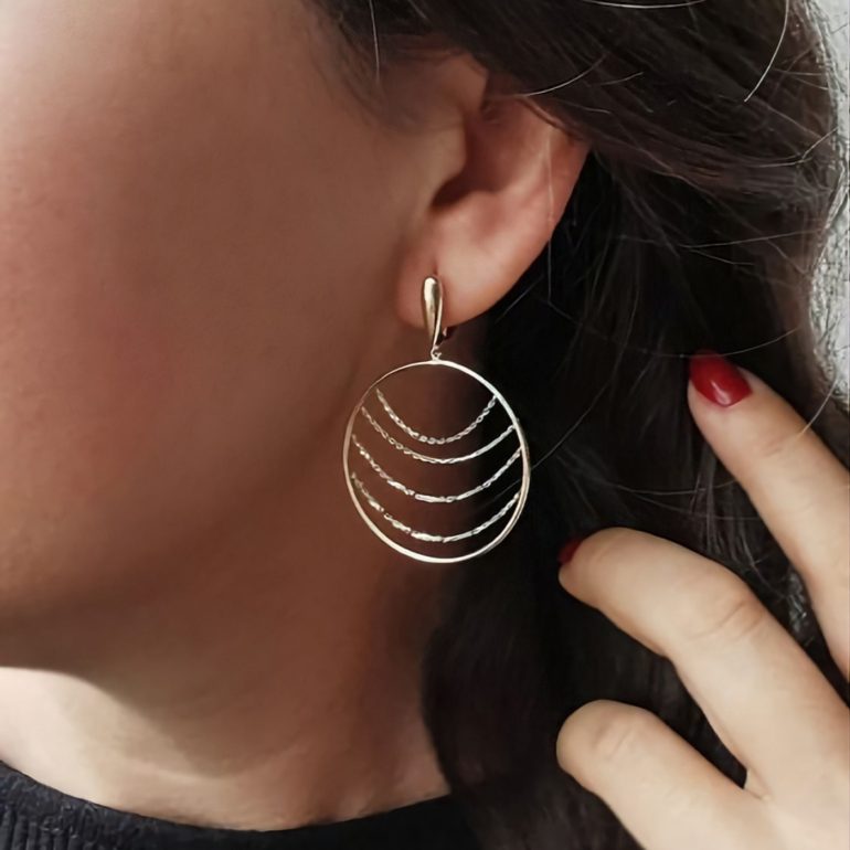 Yellow gold earrings