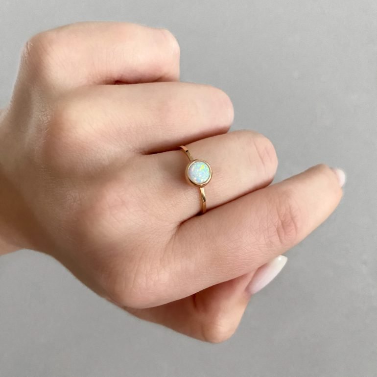 Rose gold ring with opal