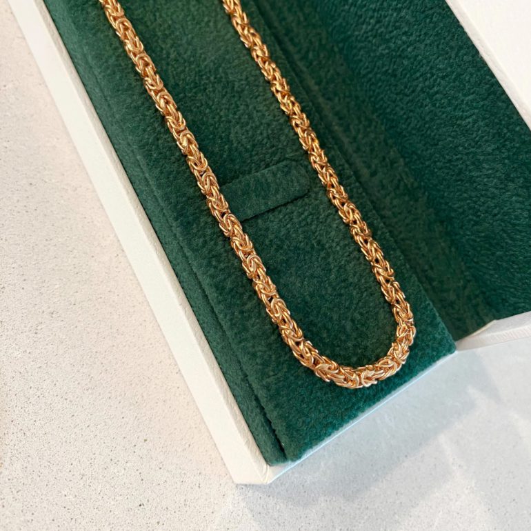 Auksinė grandinėlė - Pitonas