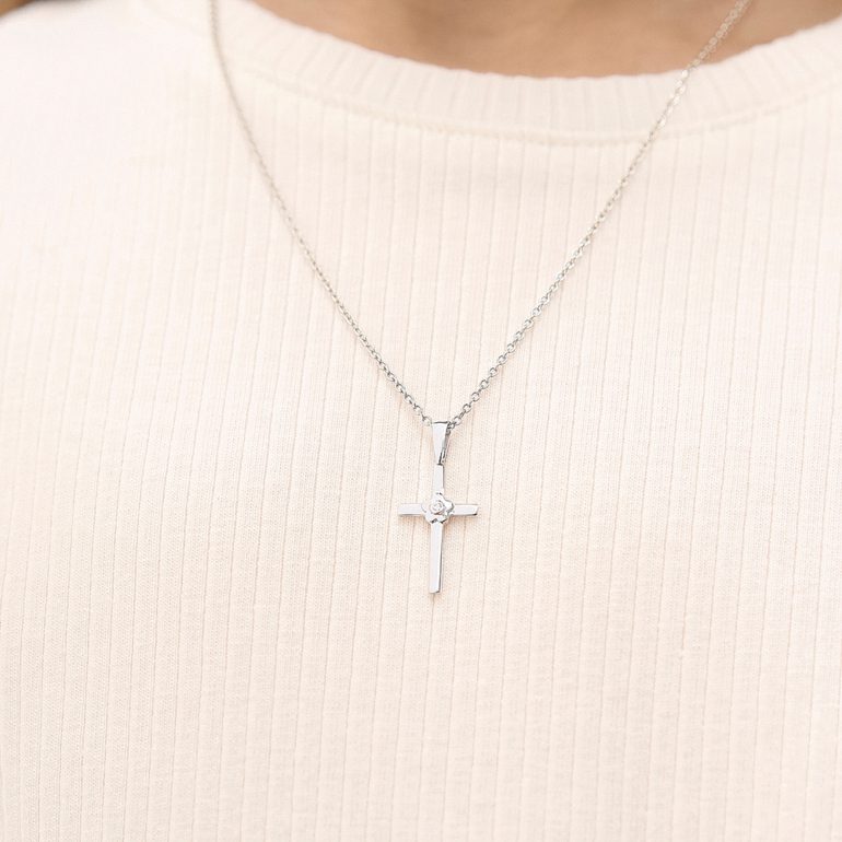 Sterling silver cross necklace