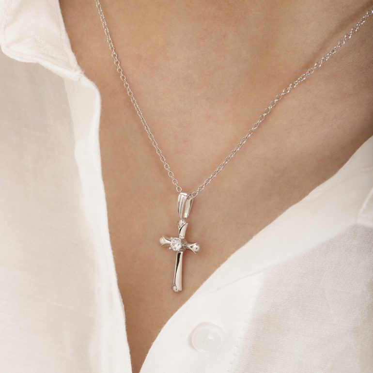 Sterling silver cross necklace