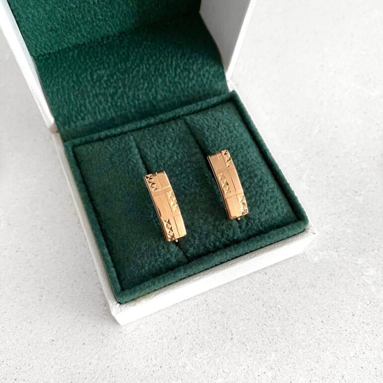 Rose gold engraved earrings