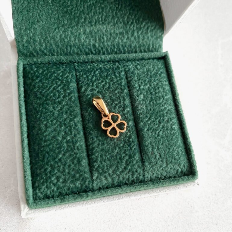 Rose gold pendant - Four-leaf clover