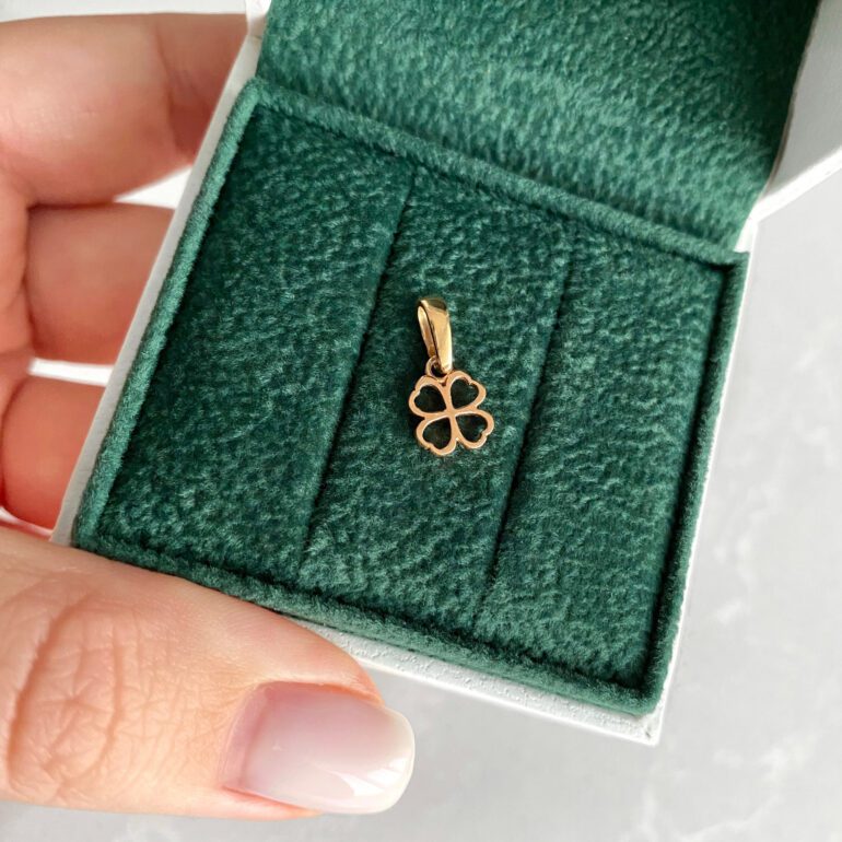 Rose gold pendant - Four-leaf clover