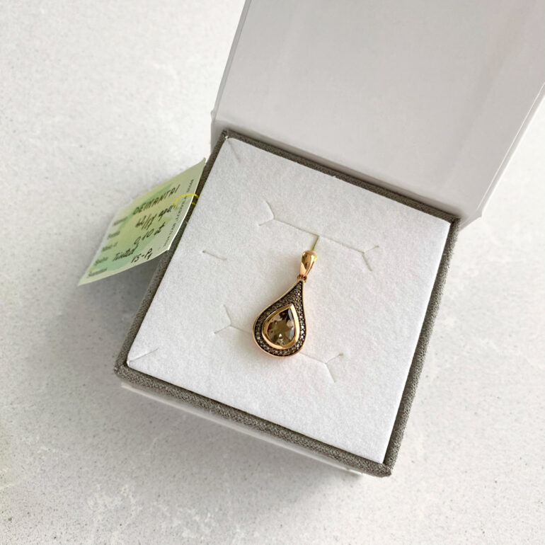 Auksinis Pakabukas Su Dūminiu Kvarcu Ir Deimantais