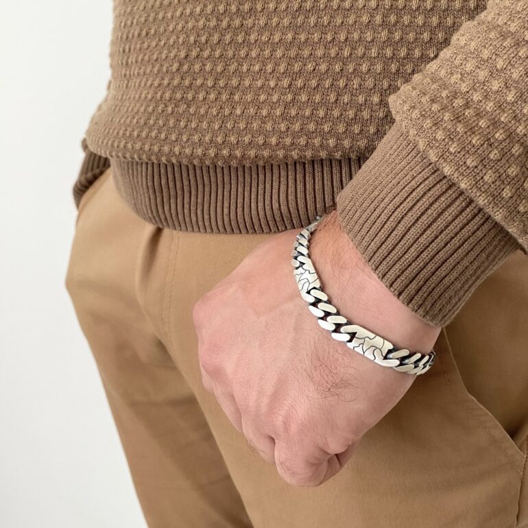 Modernaus matinio šlifavimo sidabrinė tamsinsta apyranke vyrams