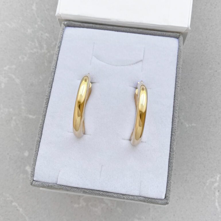 Yellow gold hoop earrings
