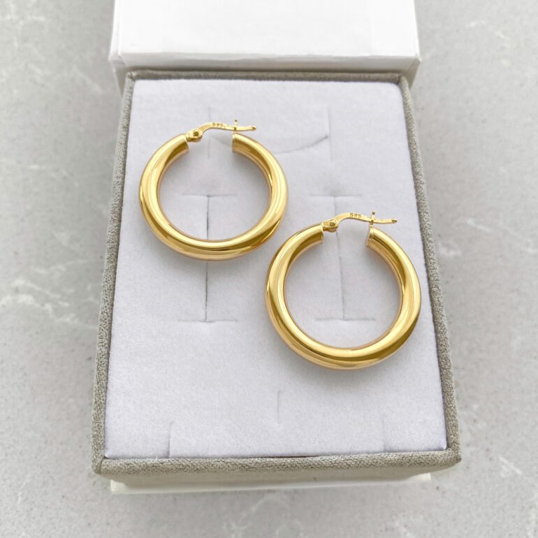 Yellow gold hoop earrings
