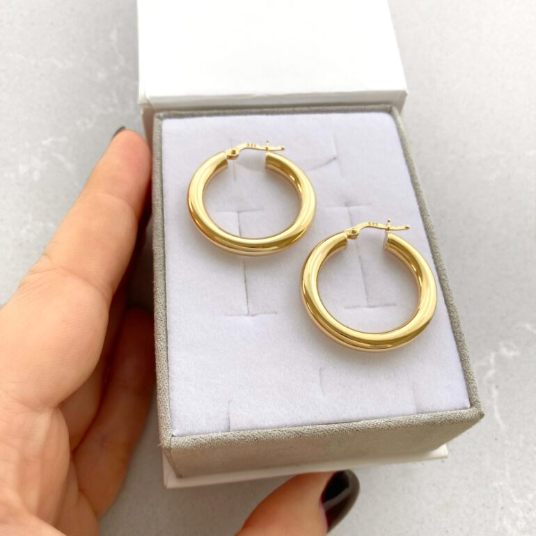 Yellow gold hoop earrings