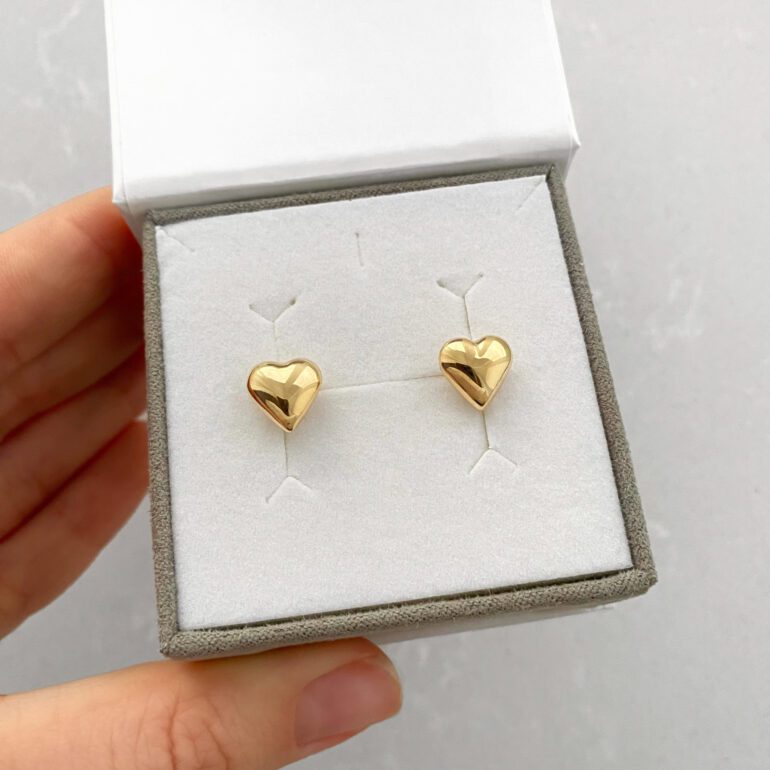 Yellow gold stud earrings - Hearts