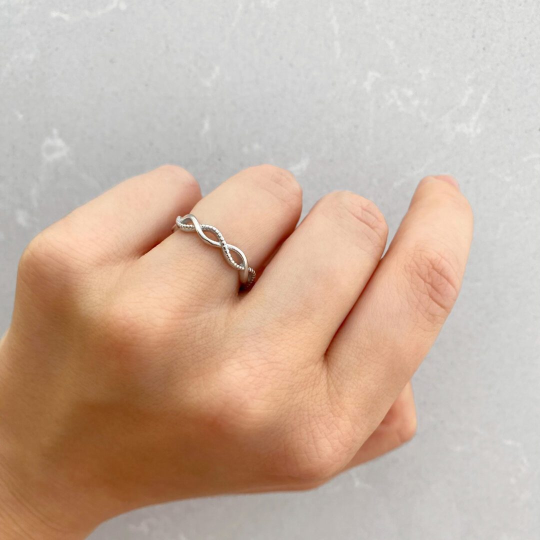 Sterling silver infinity ring