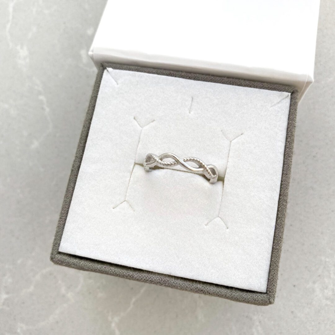 Sterling silver infinity ring