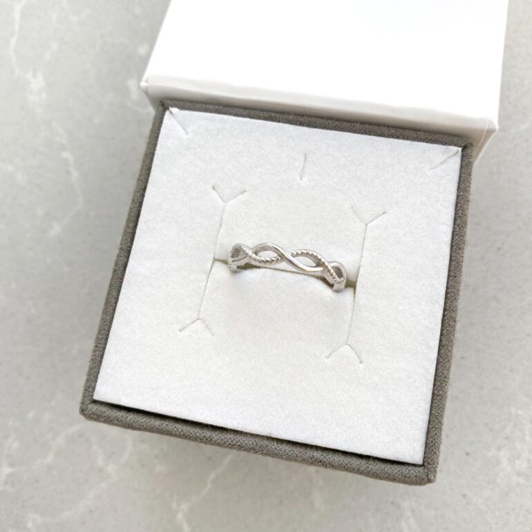 Sterling silver infinity ring