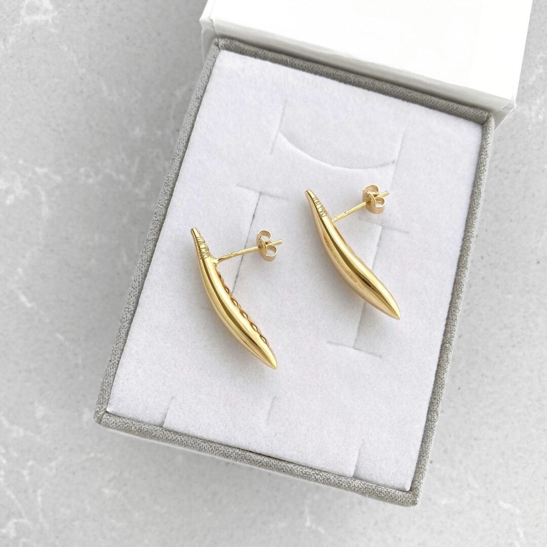 Yellow gold earrings