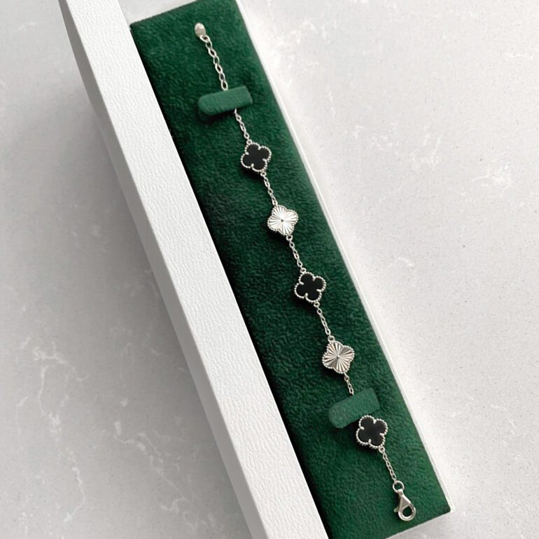 Sterling silver bracelet with onyx - four-leaf clover