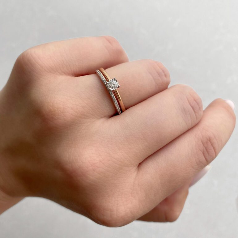 Auksinis Žiedas Su Deimantais