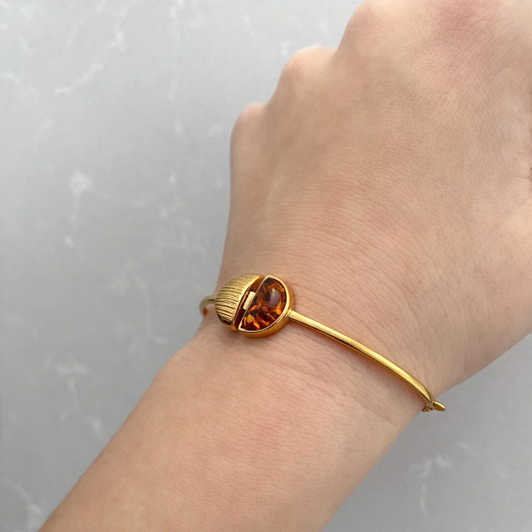 Yellow gold plated sterling silver bracelet with amber