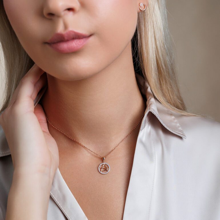 Auksinis pakabukas - zodiako ženklas šaulys