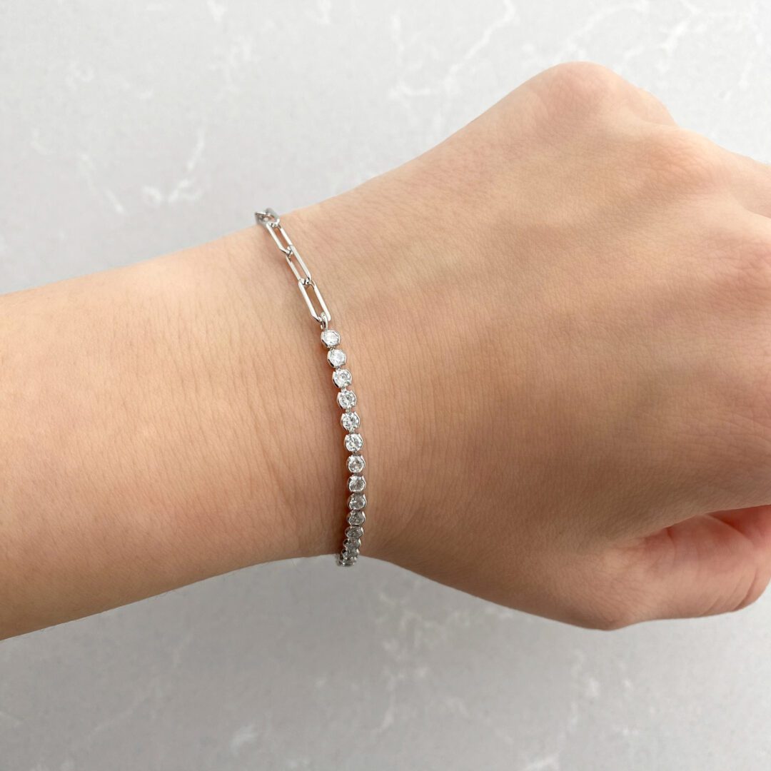 Sterling silver bracelet with cubic zirconia