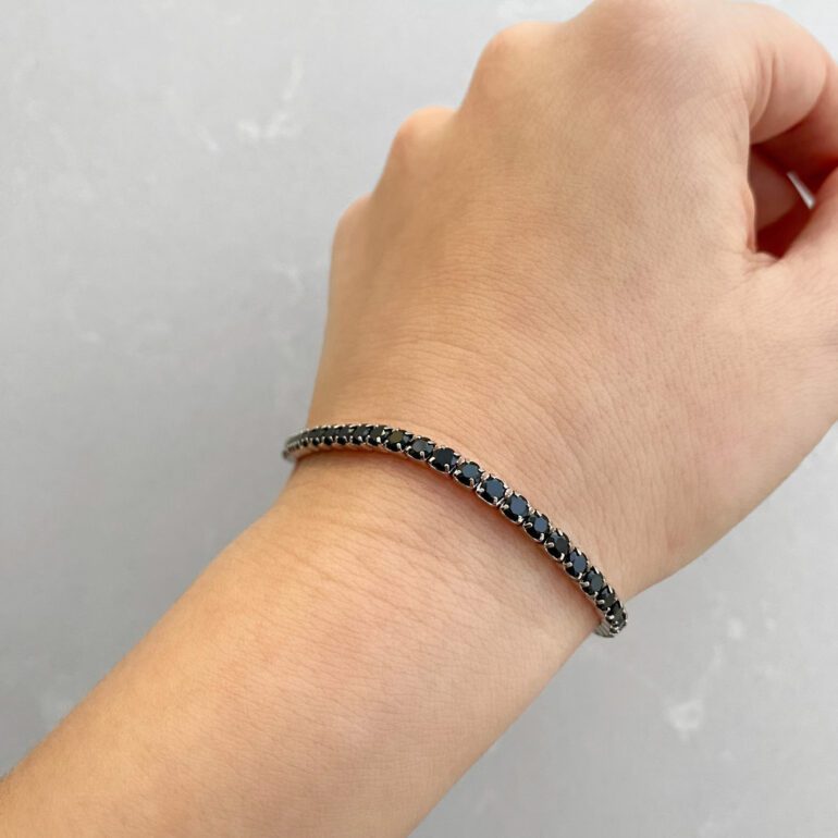 Sidabrinė Tennis apyrankė su juodais cirkoniais