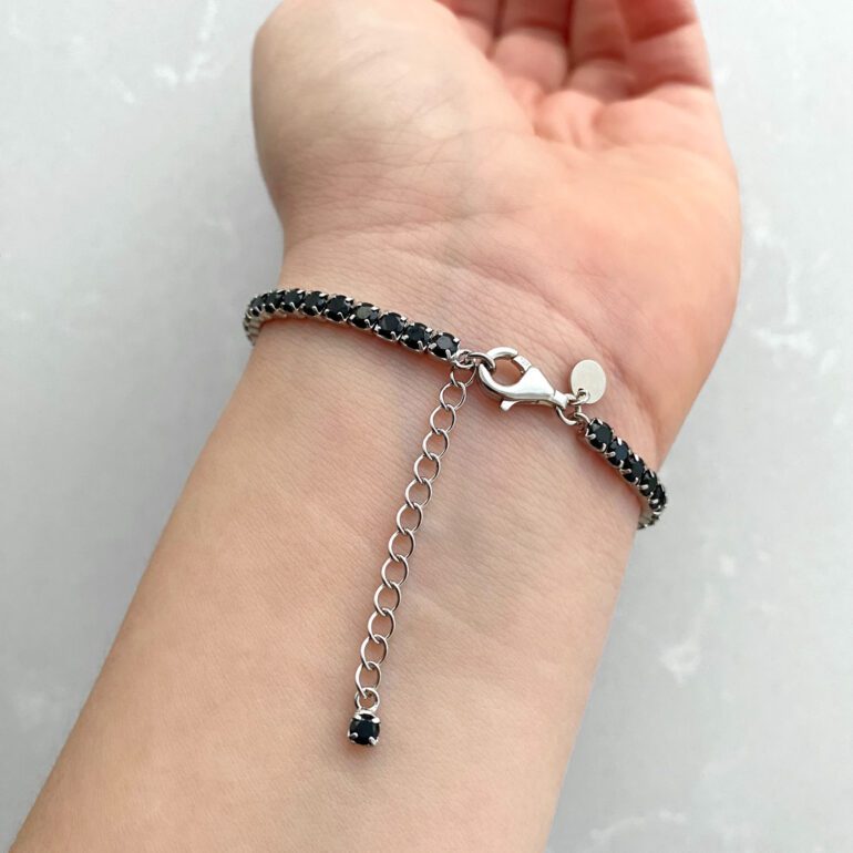 Sidabrinė Tennis apyrankė su juodais cirkoniais