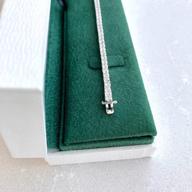 Sidabrinė Tennis stiliaus apyrankė su cirkoniais