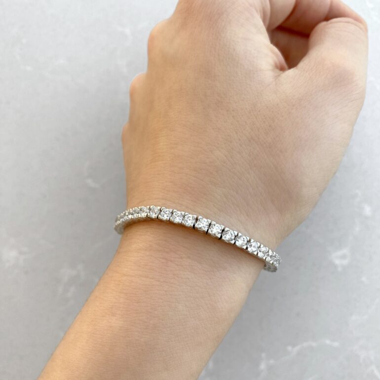 Sidabrinė Tennis stiliaus apyrankė su cirkoniais