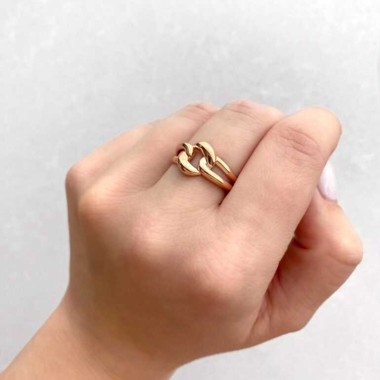 Rose gold ring