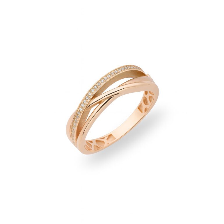 Rose gold ring with cubic zirconia