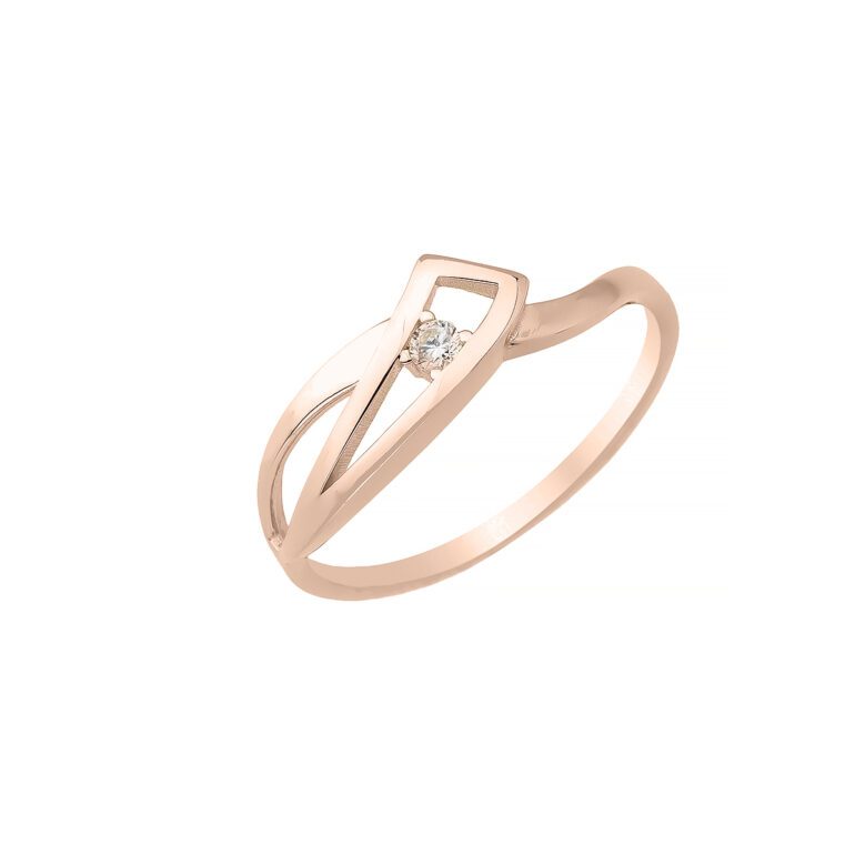 Rose gold ring with cubic zirconia