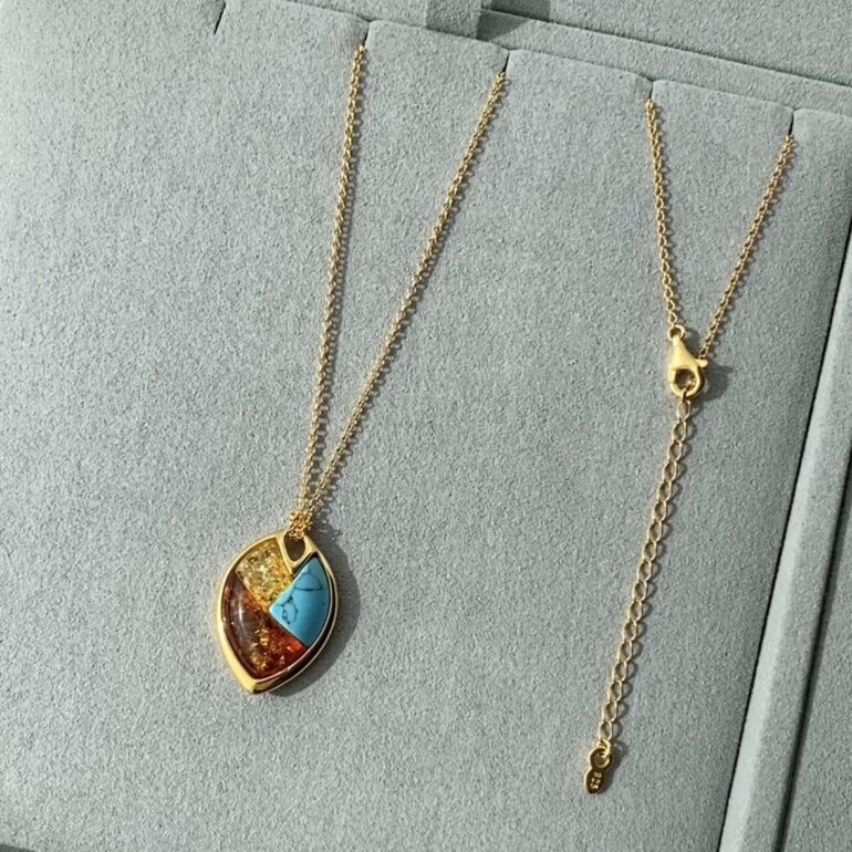 Auksu Dengtas Sidabrinis Vėrinys Su Gintaru Ir Turkiu