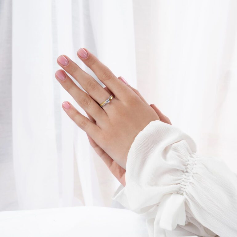 Auksu Dengtas Sidabrinis Žiedas Su Cirkoniais