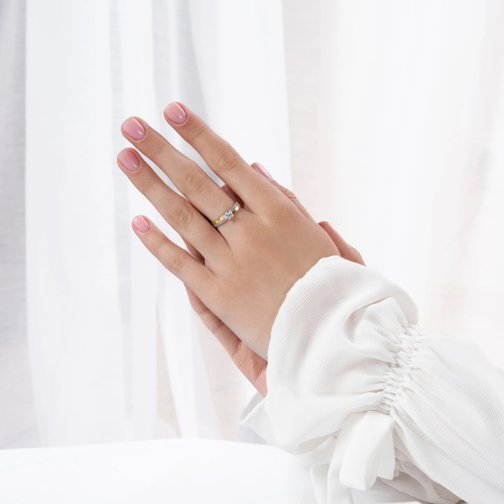 Auksu Dengtas Sidabrinis Žiedas Su Cirkoniais