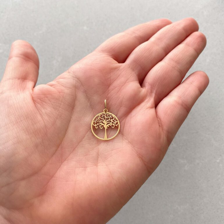 Geltono aukso pakabukas - Gyvybės medis