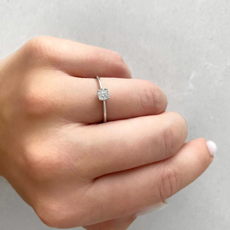 White Gold Ring With Diamonds