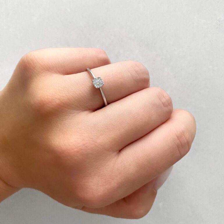 White Gold Ring With Diamonds