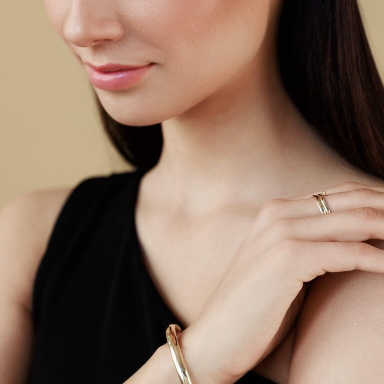 Yellow gold bracelet