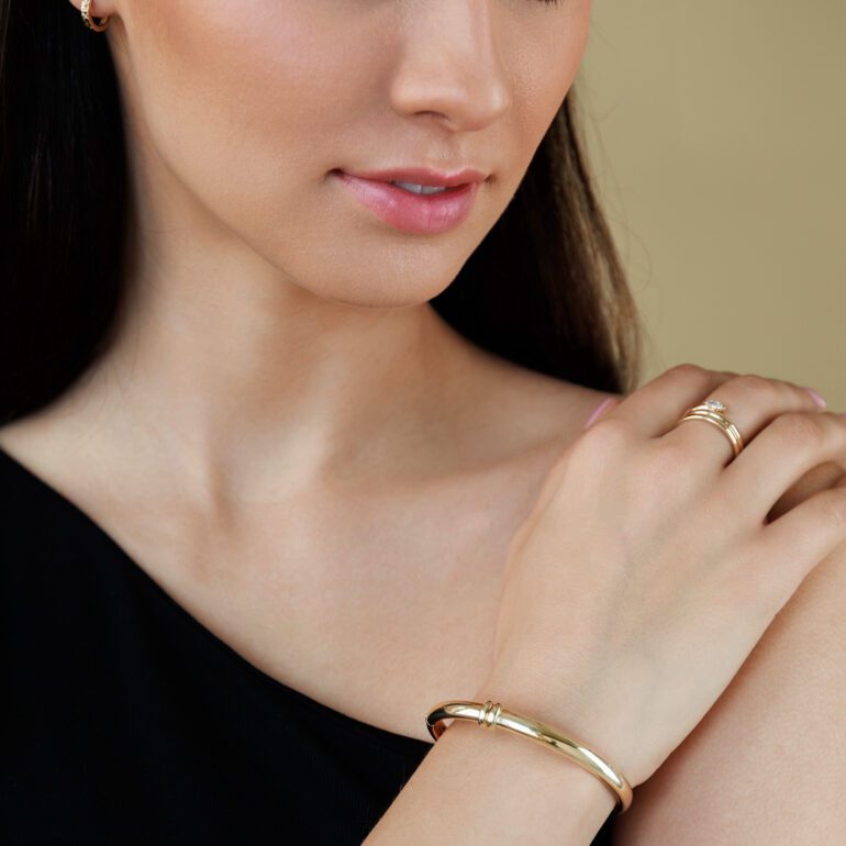 Yellow gold bracelet