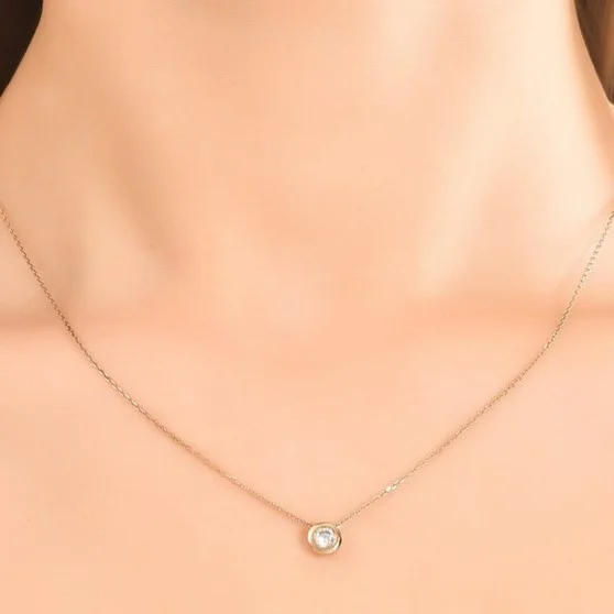 Rose gold necklace with cubic zirconia