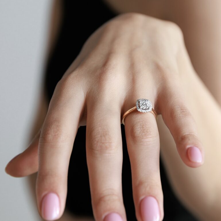 Rose Gold Ring With Diamonds