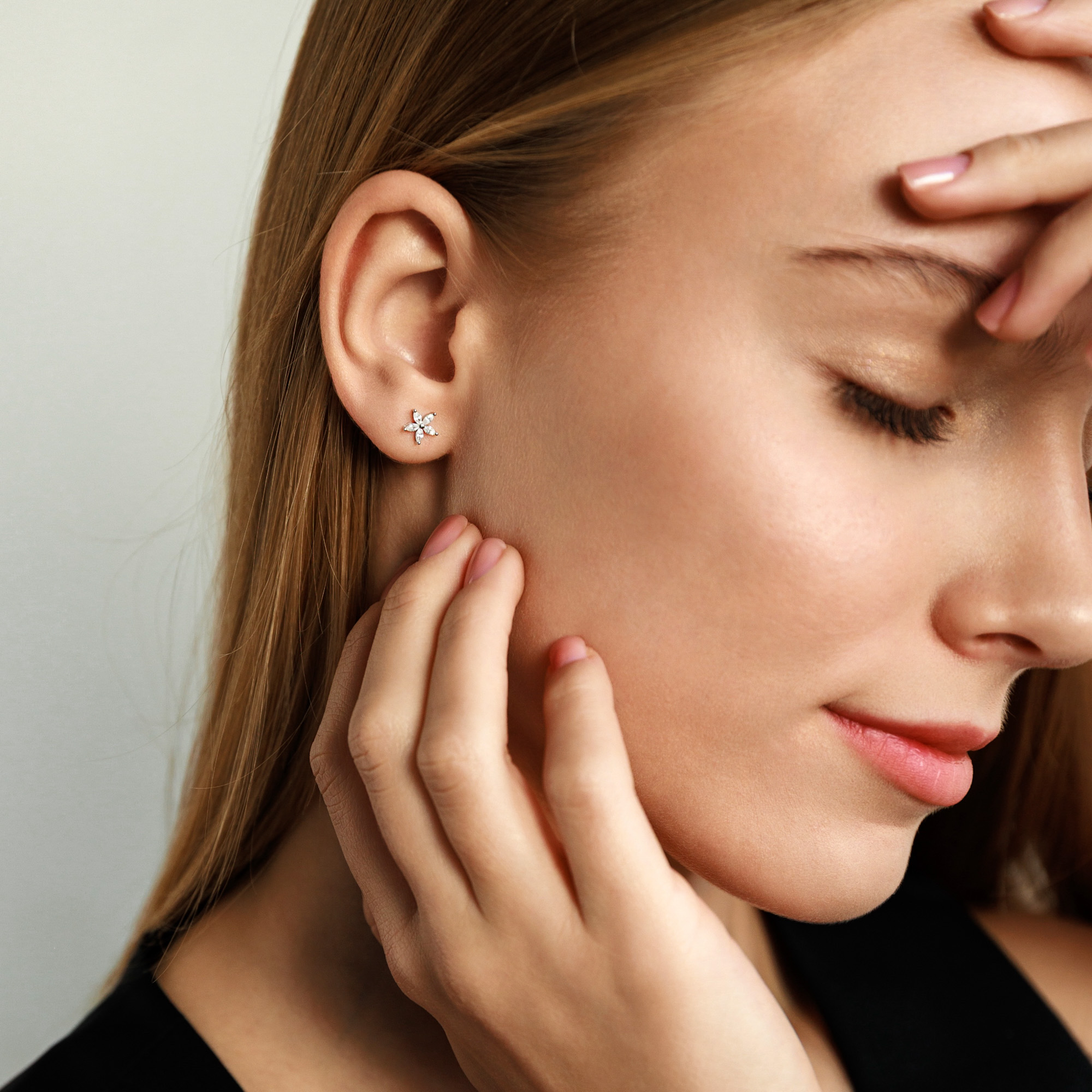 Sidabriniai auskarai su cirkoniais