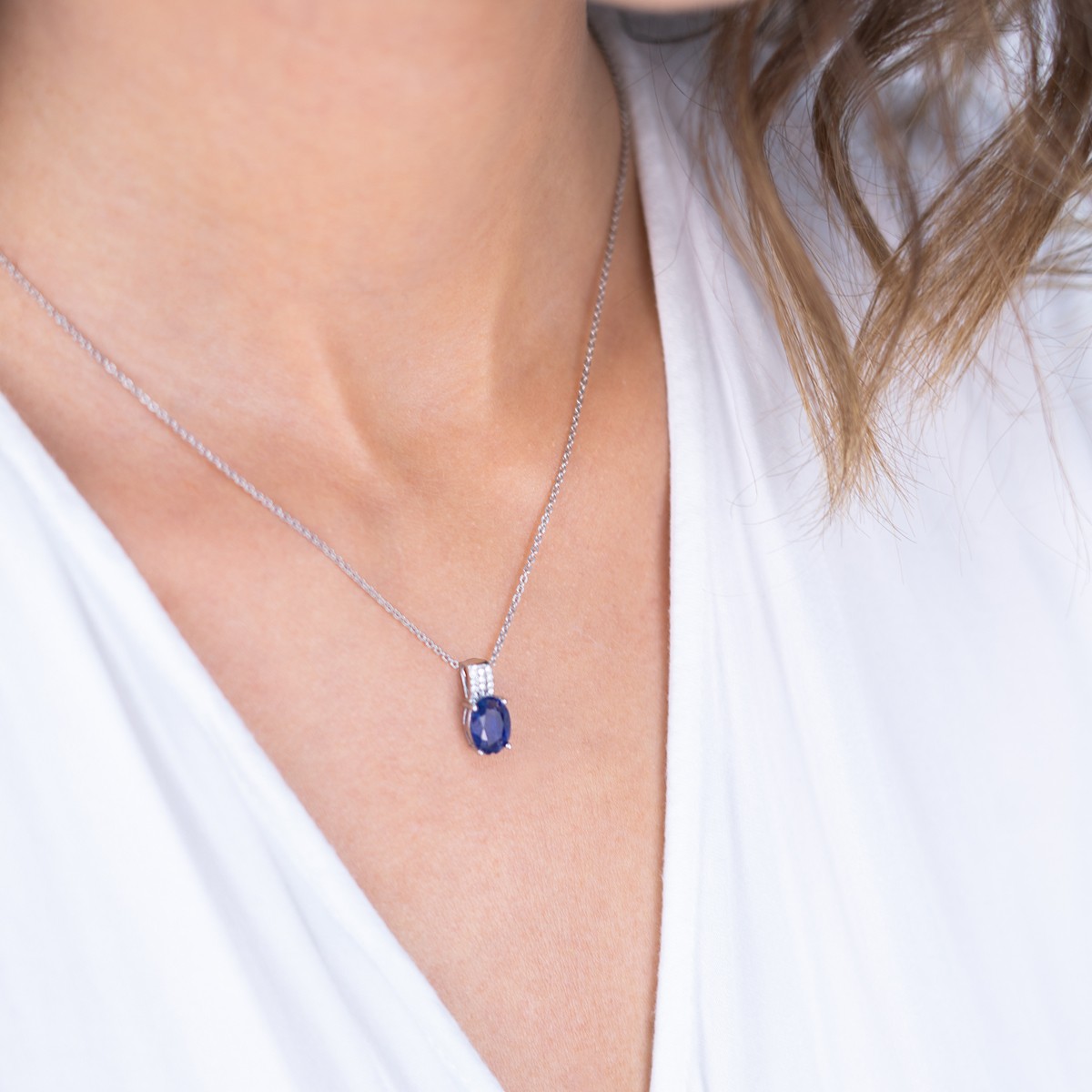 Sterling silver pendant with spinel and cubic zirconia