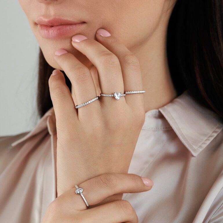 Sterling silver ring with cubic zirconia